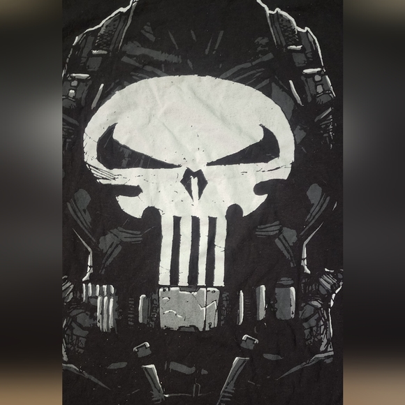Punisher costume shirt size medium - Picture 2 of 3